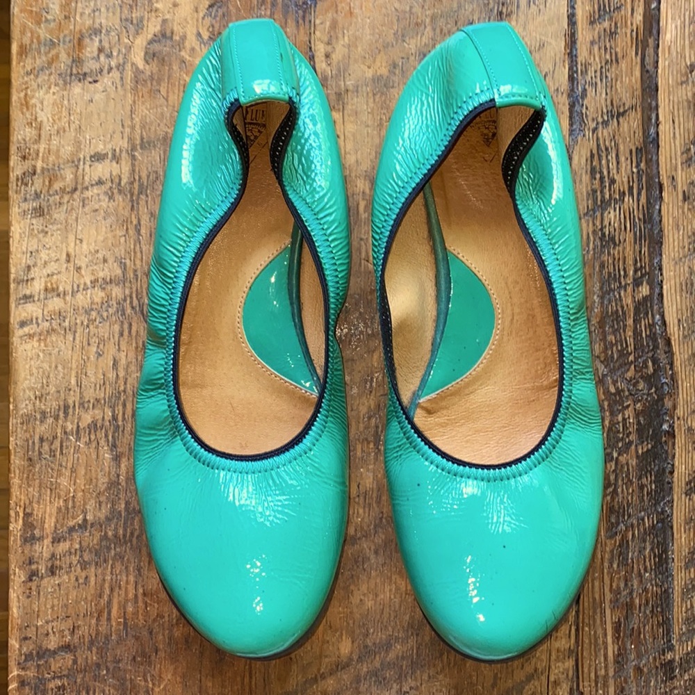 John Fluevog Integrity Amie Patent Aqua Flats Size 9
